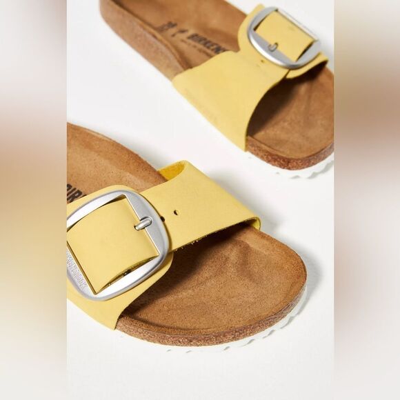 Birkenstock Madrid Big Buckle Sandal in Nubuck leather - Picture 3 of 7